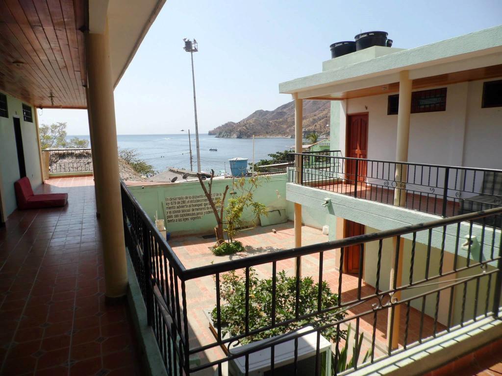 Hostal Dumbira Таганга Экстерьер фото