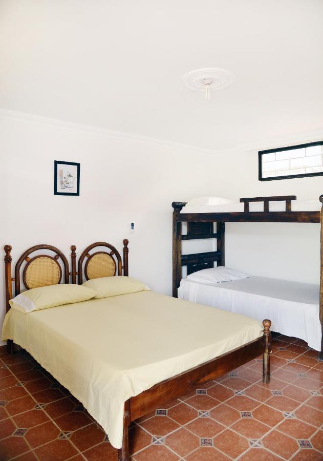 Hostal Dumbira Таганга Экстерьер фото